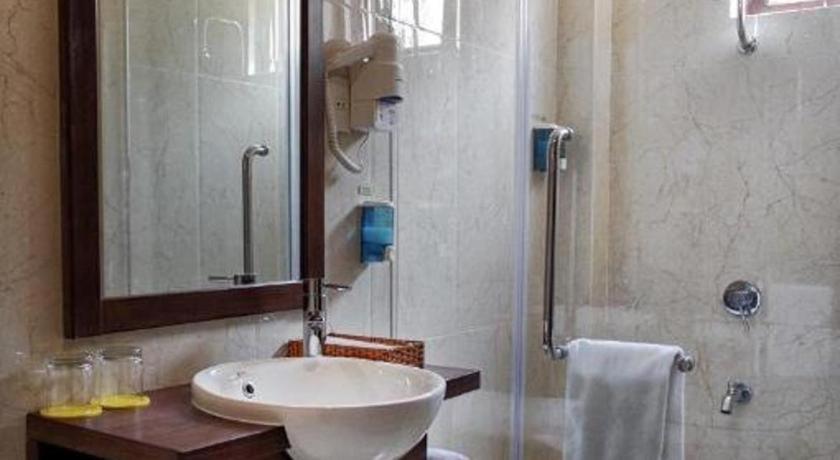 Origo Hotel Danang Екстериор снимка