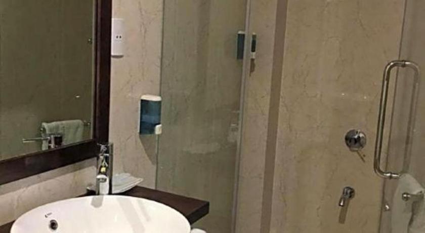 Origo Hotel Danang Екстериор снимка